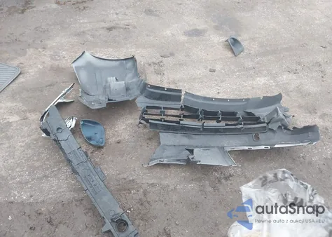 2011 Nissan Versa 1.8S z USA, uszkodzony, nr VIN 3N1BC1CP2BL511068